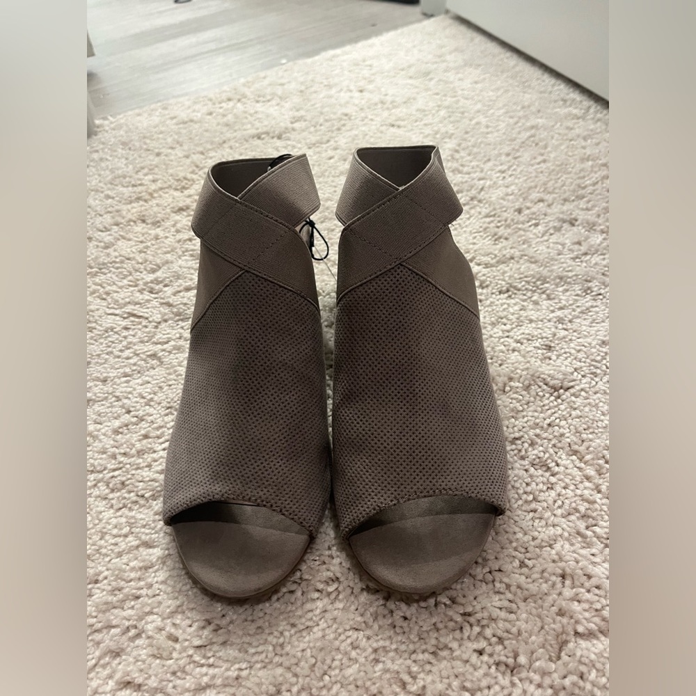 Sonoma- Ortholite- Open toed, heeled booties. VERY COMFORTABLE.